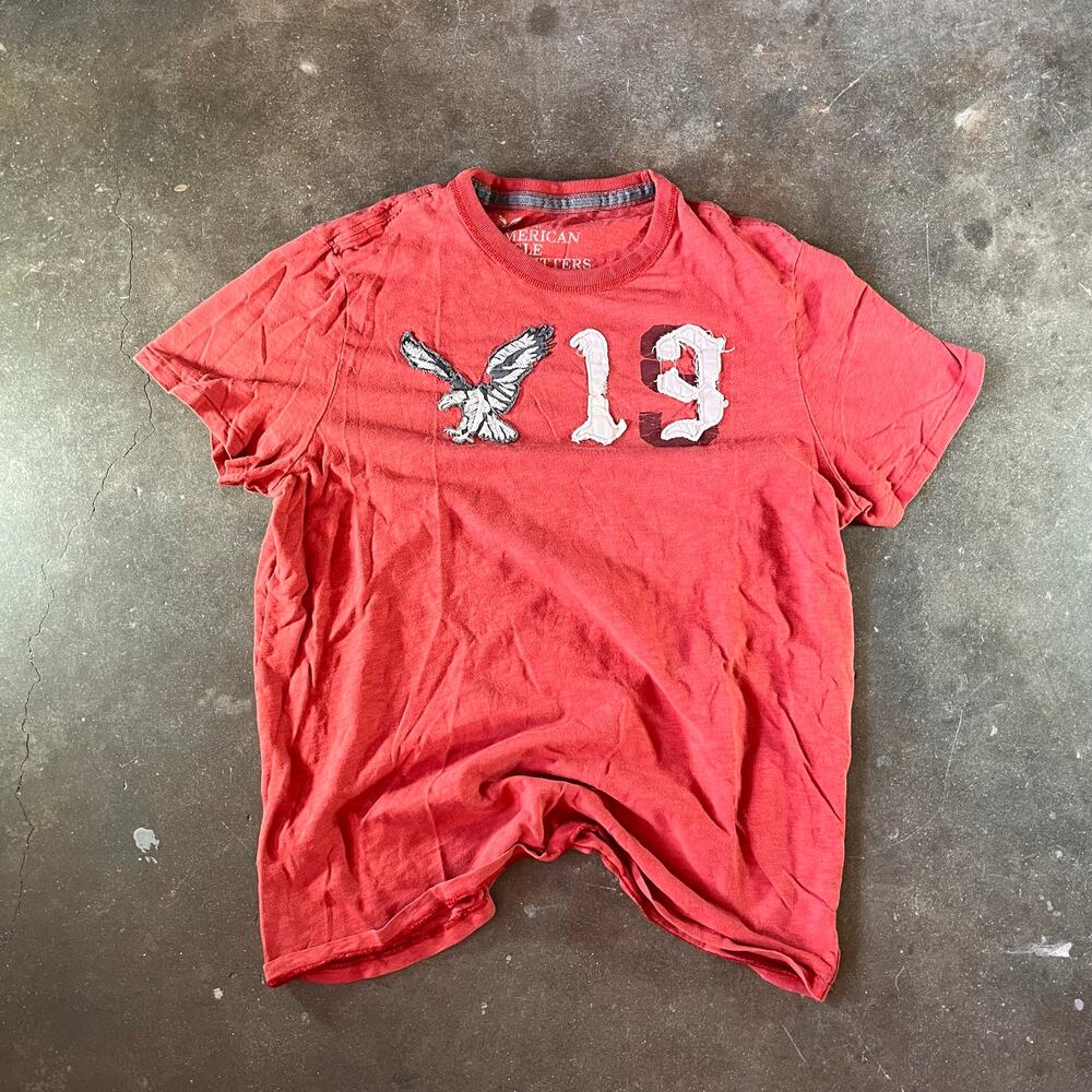 y2k American eagle 19 single stitch vintage style red embossed T-shirt men's L
